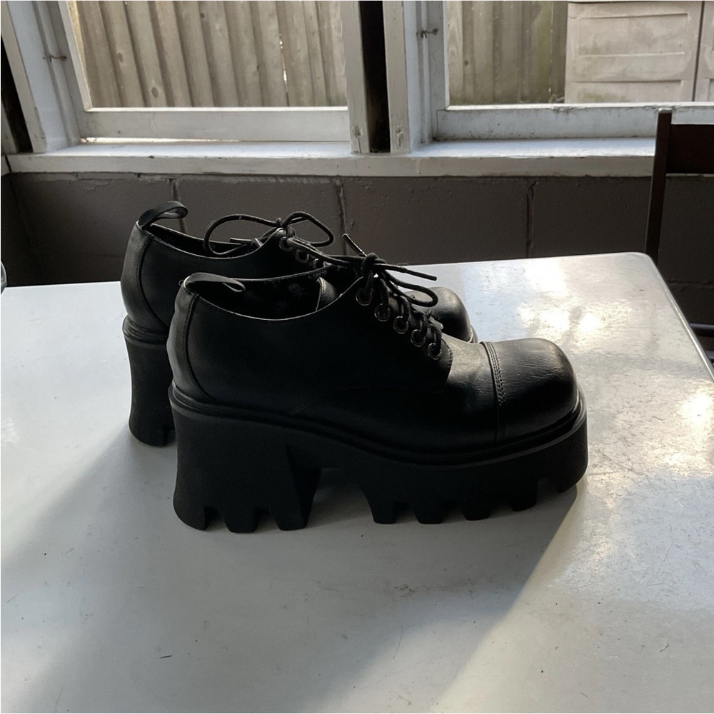 Gothic Black Platform Lace-Up Women's Oxford Shoes